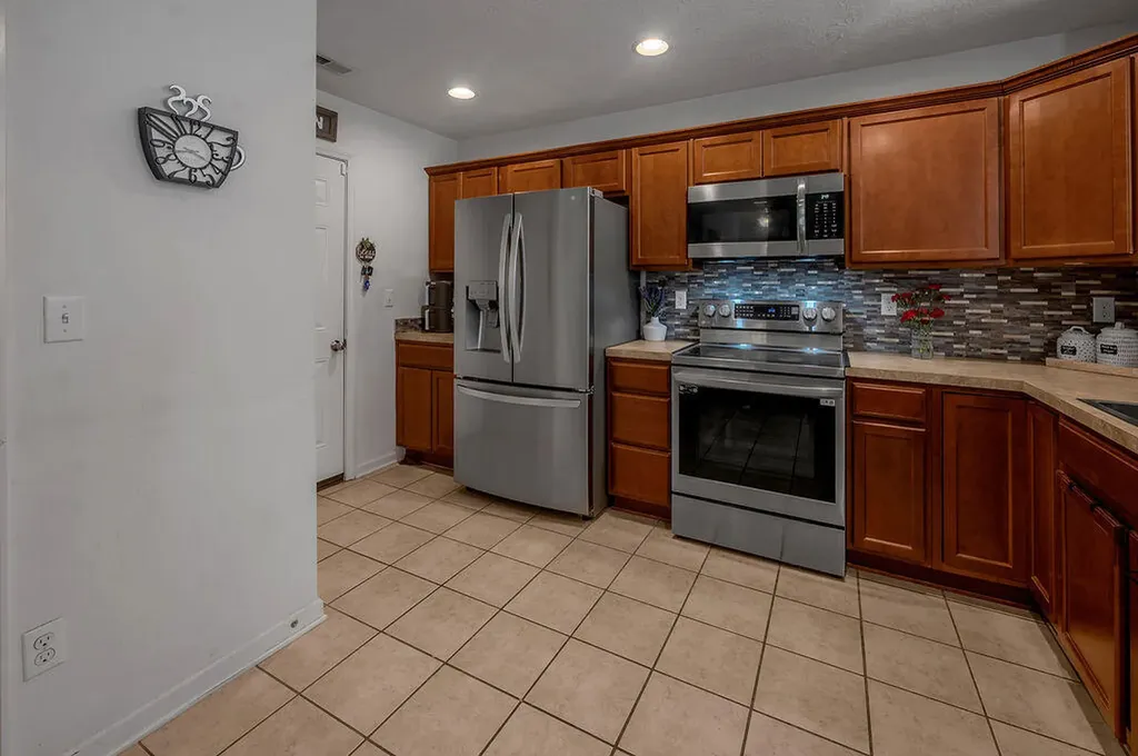 2492 Mulundy Way Lexington KY 40511