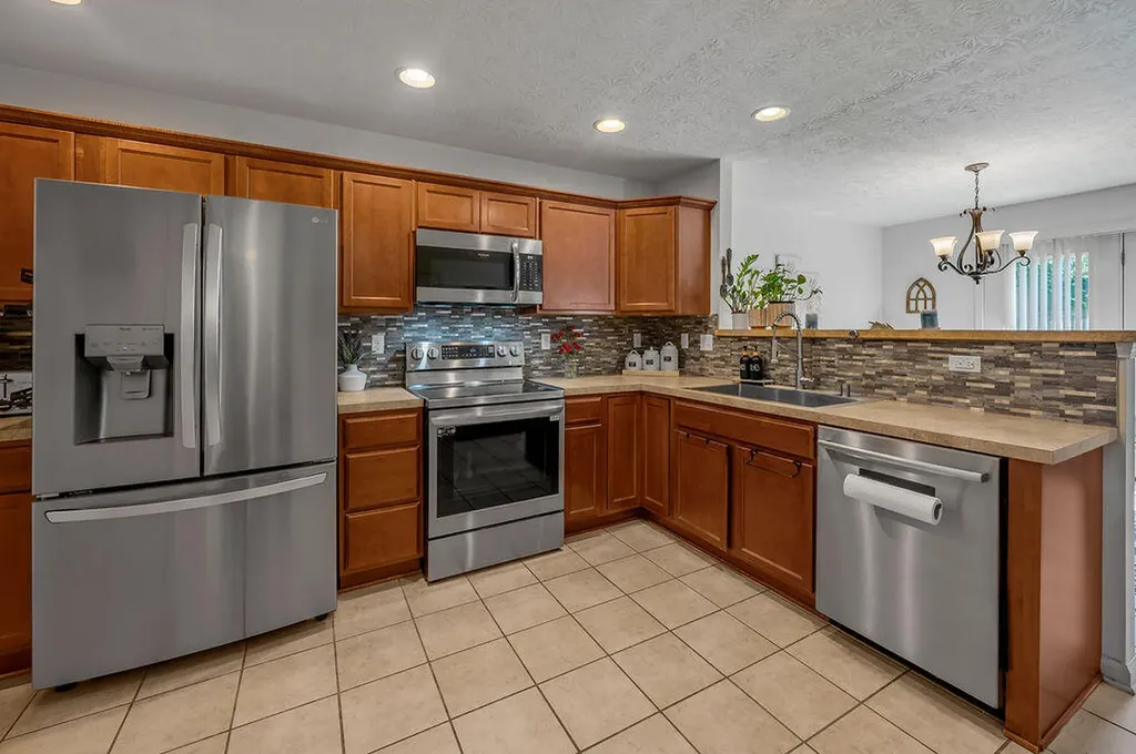2492 Mulundy Way Lexington KY 40511