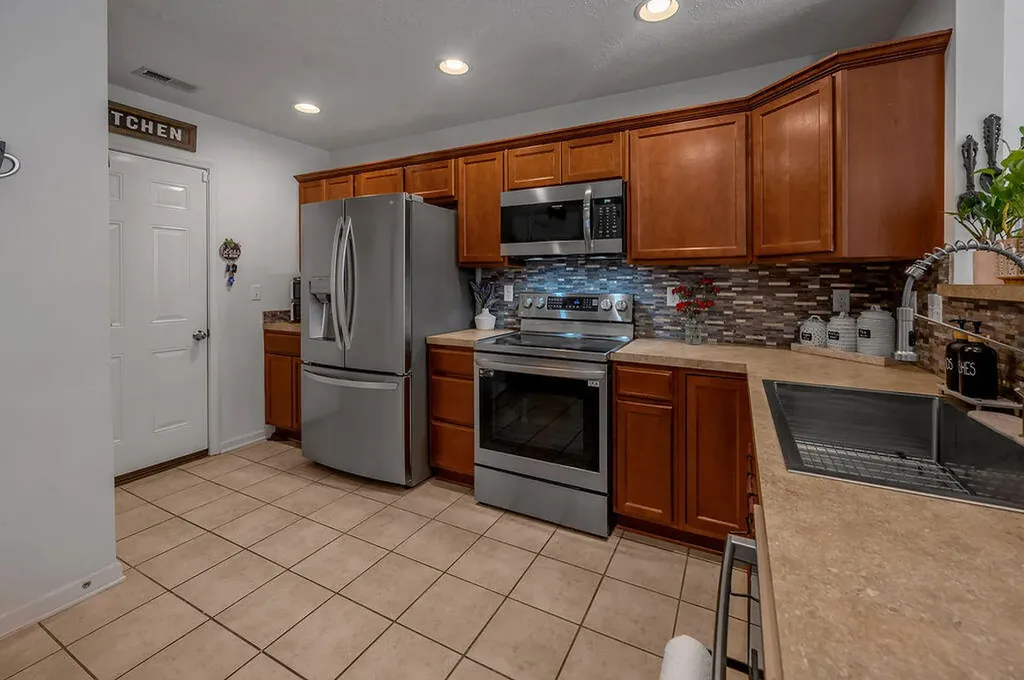 2492 Mulundy Way Lexington KY 40511