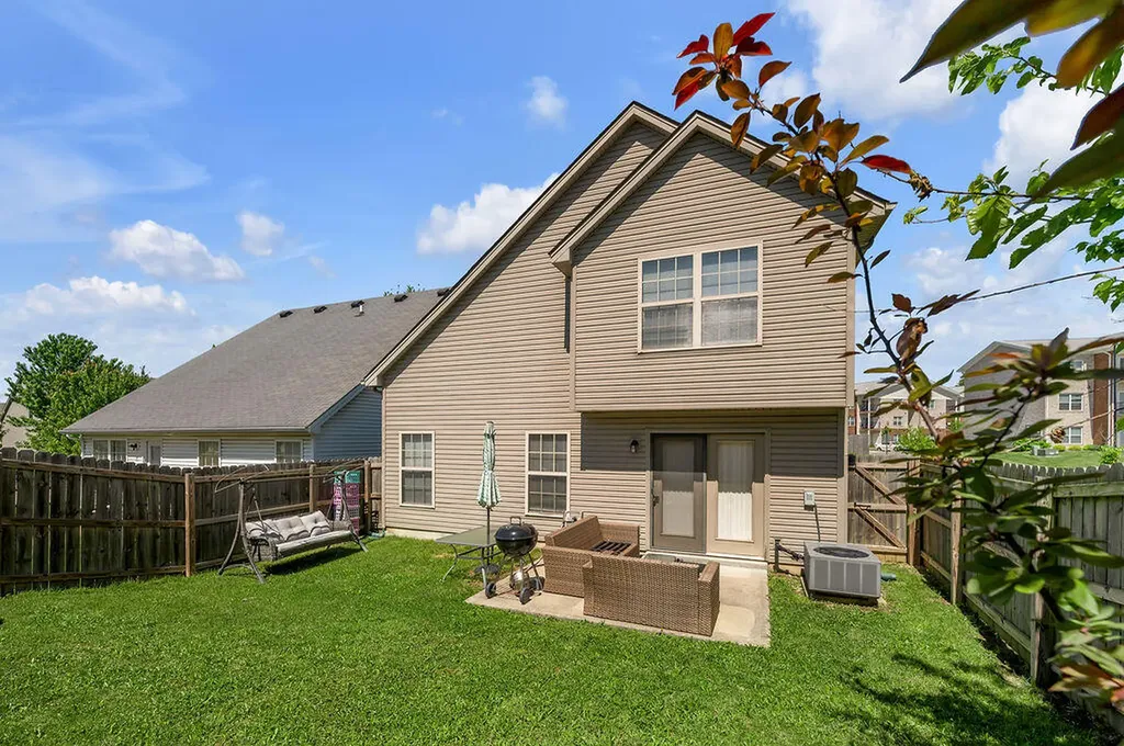 2492 Mulundy Way Lexington KY 40511