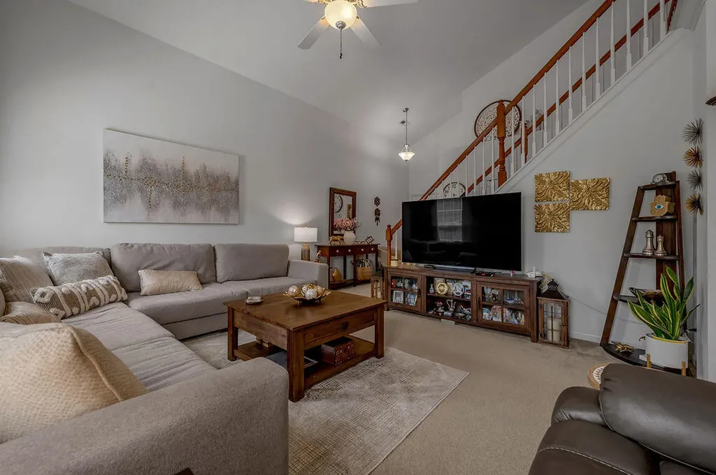 2492 Mulundy Way Lexington KY 40511