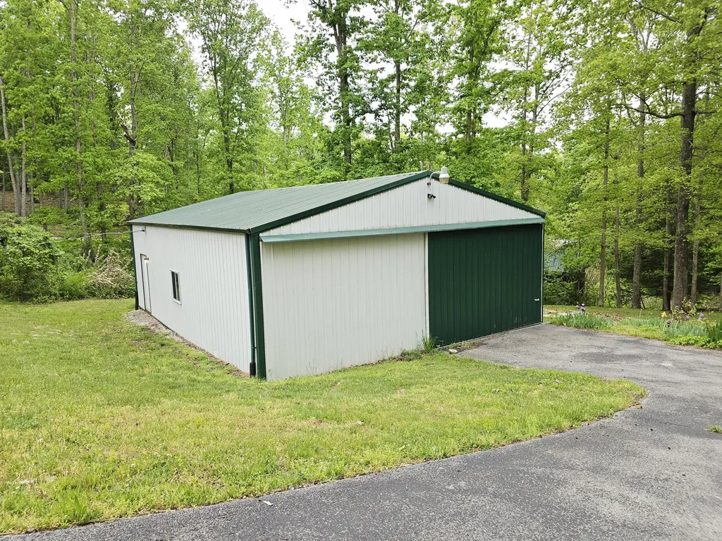 319 Camp Judy Lane Wellington KY 40387