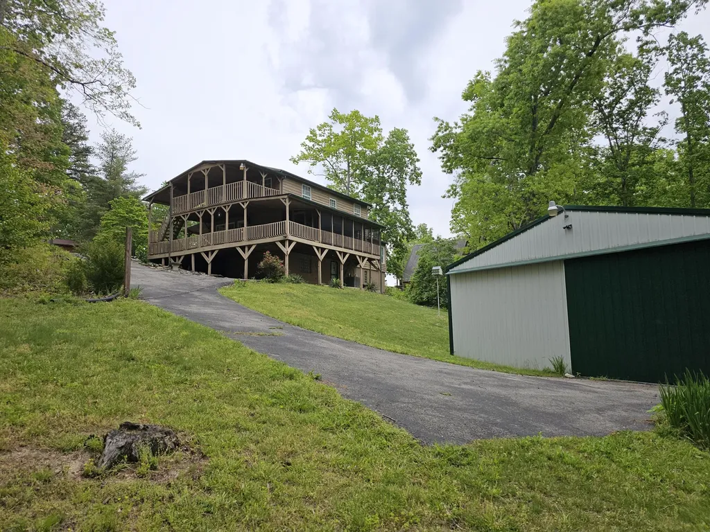 319 Camp Judy Lane Wellington KY 40387