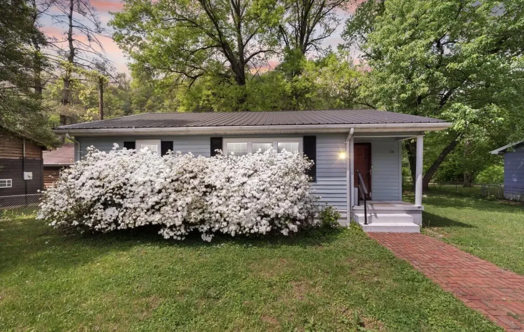 34 Woodcrest Drive Hazard KY 41701