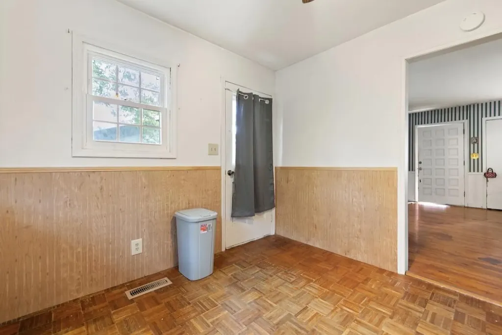 34 Woodcrest Drive Hazard KY 41701