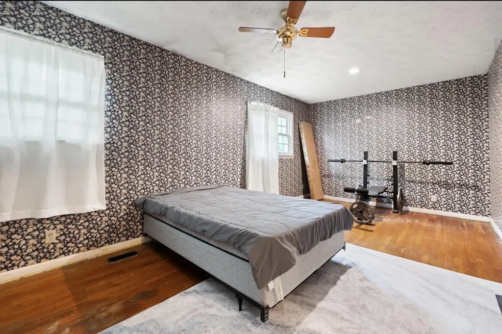 34 Woodcrest Drive Hazard KY 41701