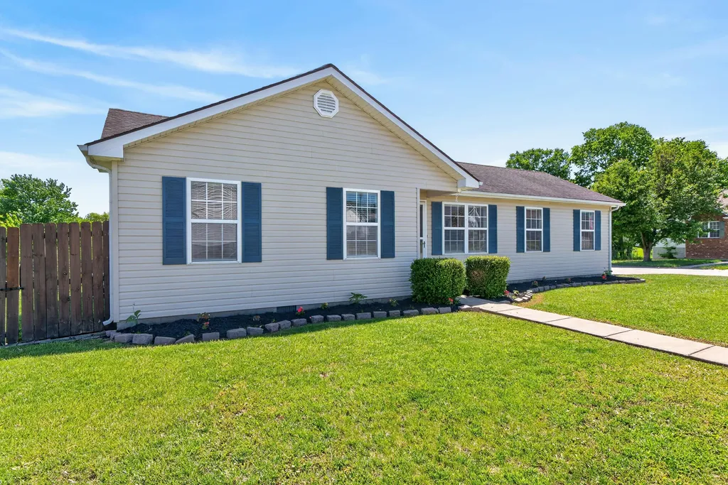 127 Secretariat Street Georgetown KY 40324