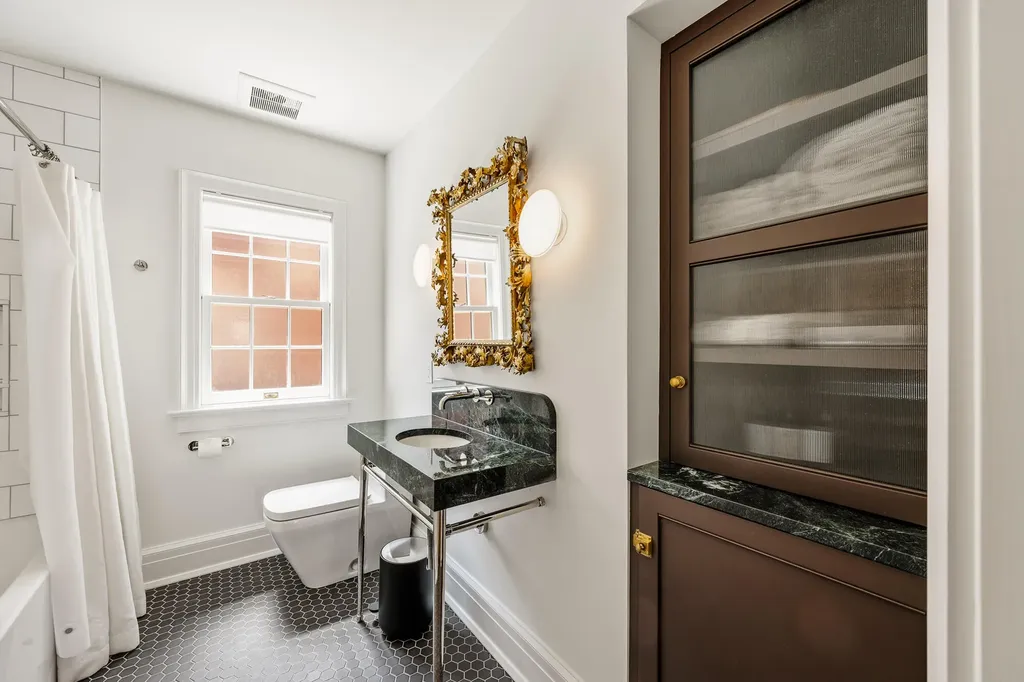325 Cassidy Avenue Lexington KY 40502