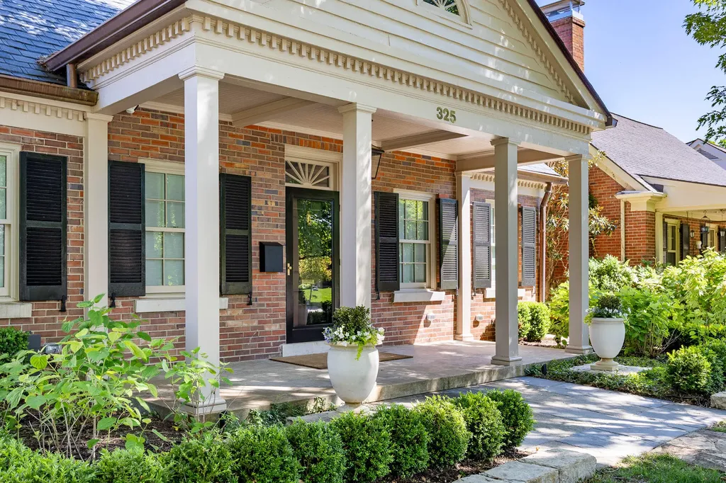 325 Cassidy Avenue Lexington KY 40502