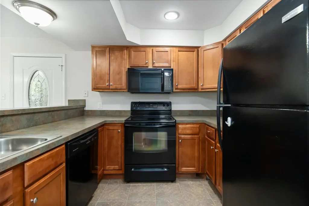 2414 Lake Park Road Lexington KY 40502