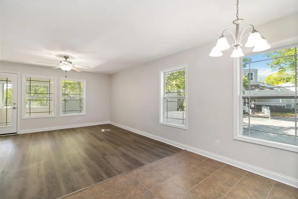 2414 Lake Park Road Lexington KY 40502