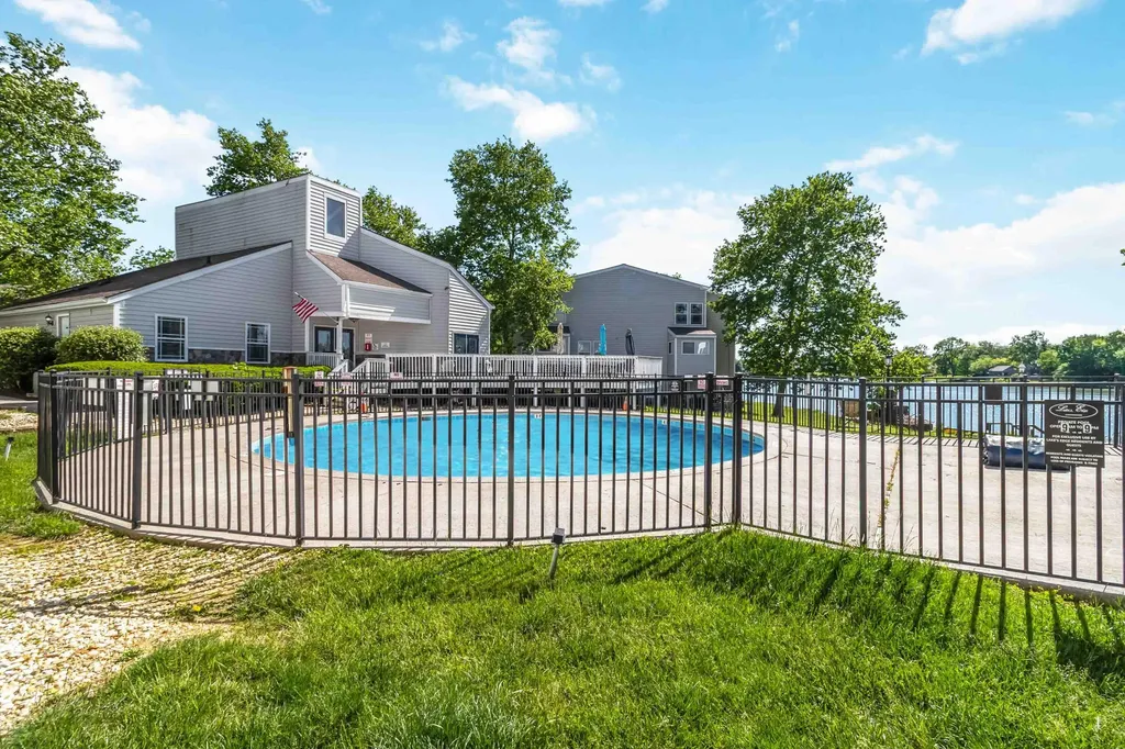 2414 Lake Park Road Lexington KY 40502