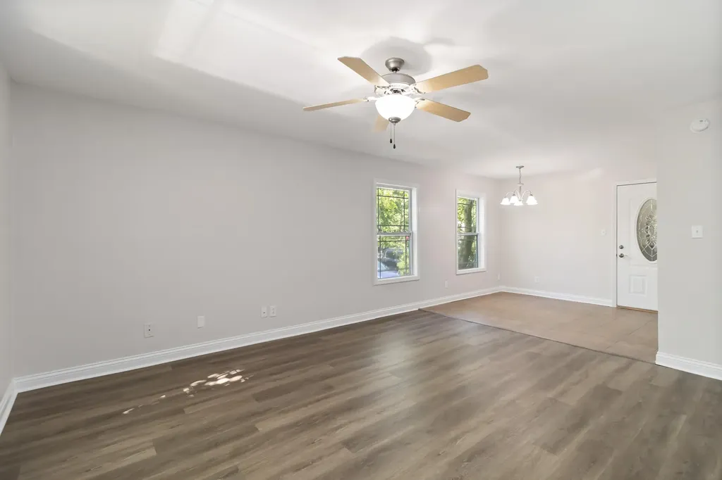 2414 Lake Park Road Lexington KY 40502