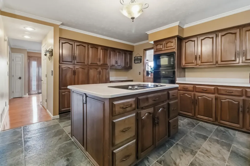 137 Indian Cave Road Monticello KY 42633