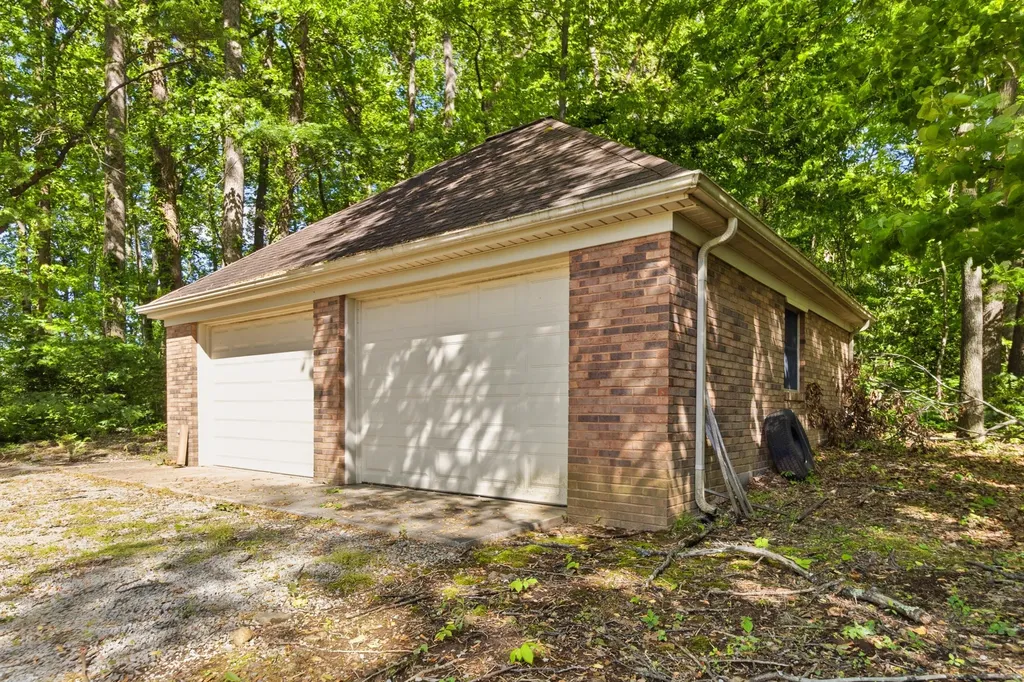 137 Indian Cave Road Monticello KY 42633