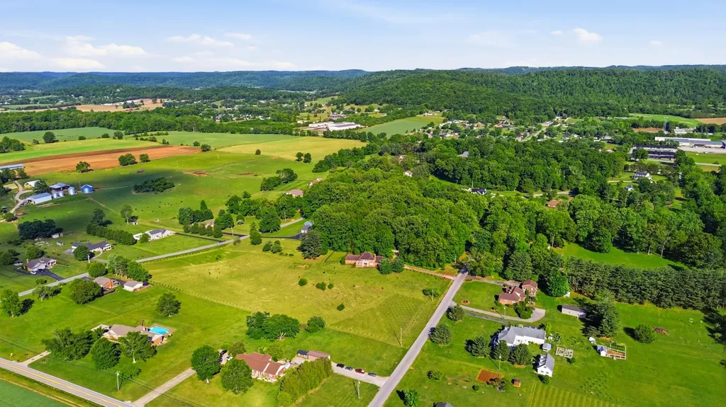 137 Indian Cave Road Monticello KY 42633