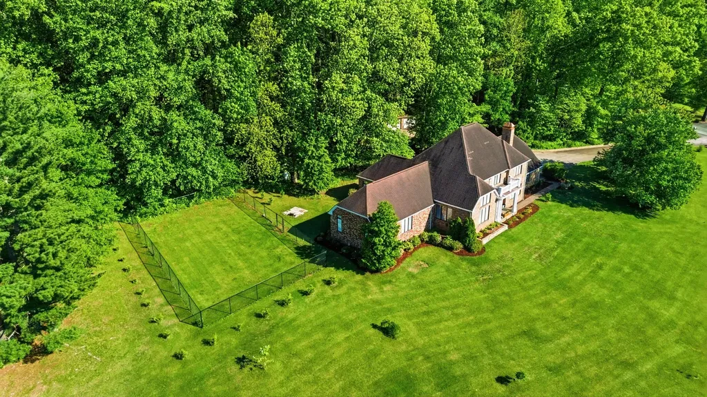 137 Indian Cave Road Monticello KY 42633