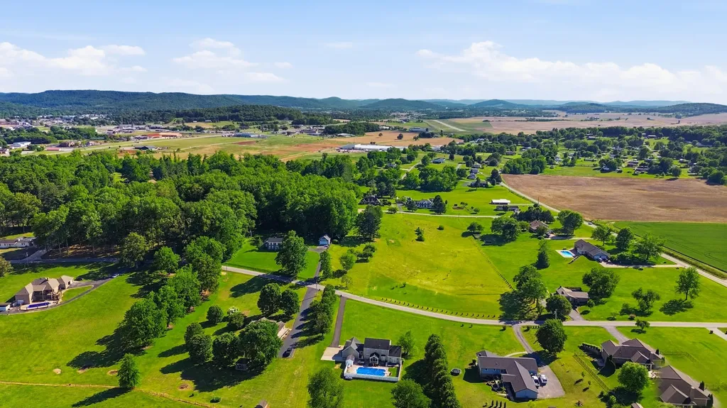 137 Indian Cave Road Monticello KY 42633