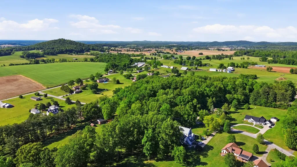 137 Indian Cave Road Monticello KY 42633