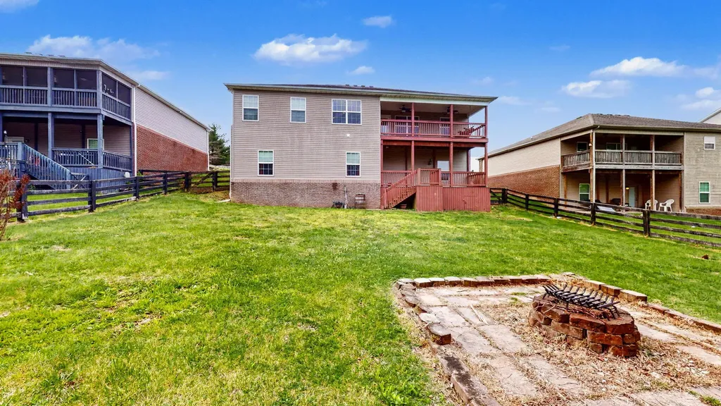 284 Palm Hills Drive Richmond KY 40475