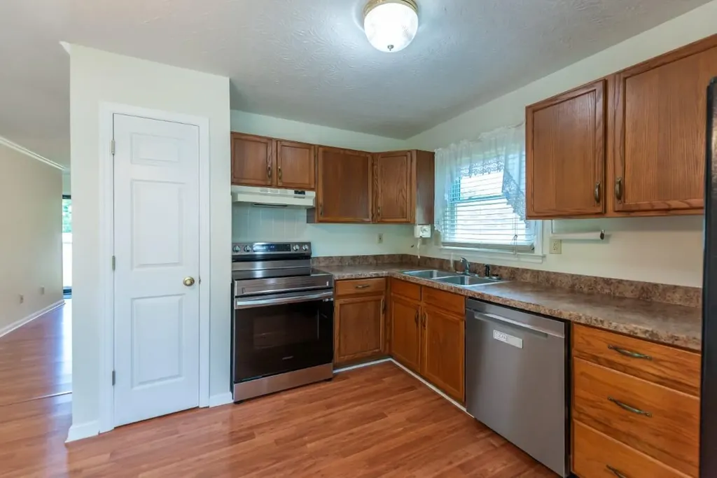 100 Chestnut Lane Versailles KY 40383