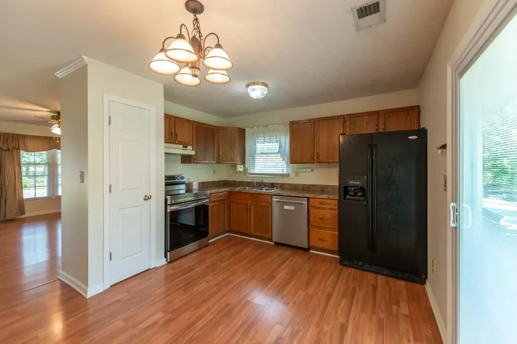 100 Chestnut Lane Versailles KY 40383