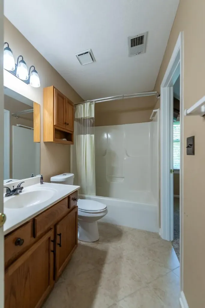 100 Chestnut Lane Versailles KY 40383