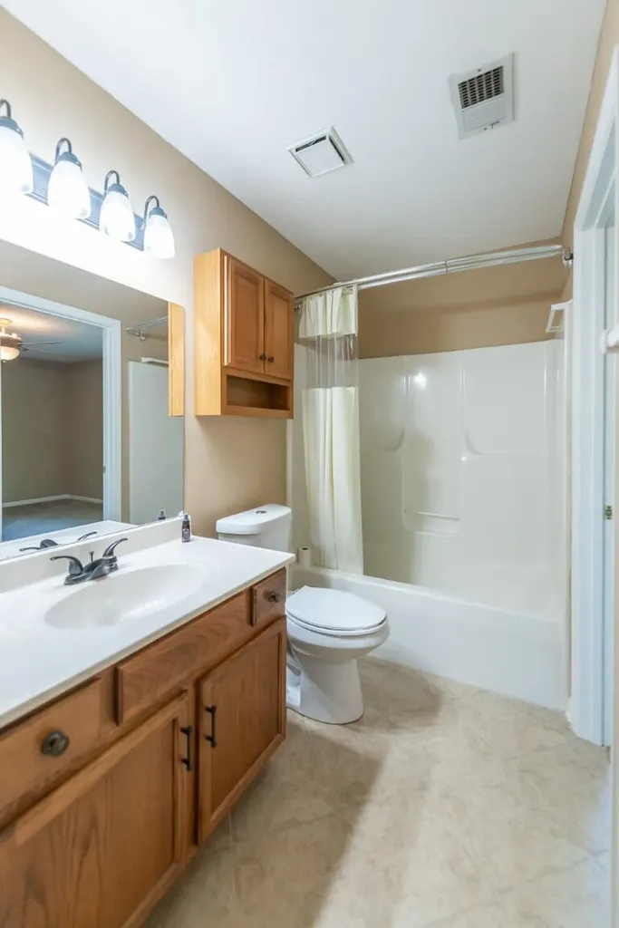 100 Chestnut Lane Versailles KY 40383