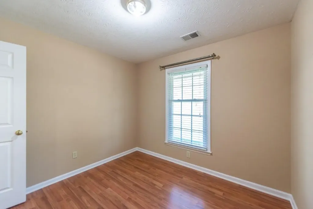 100 Chestnut Lane Versailles KY 40383