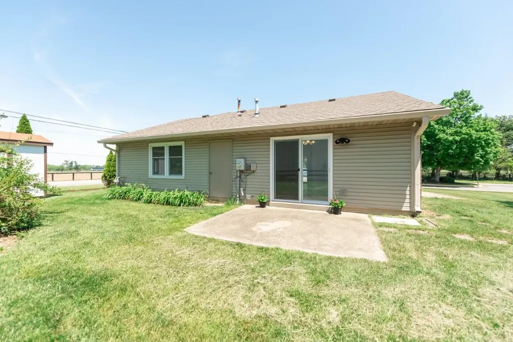 100 Chestnut Lane Versailles KY 40383