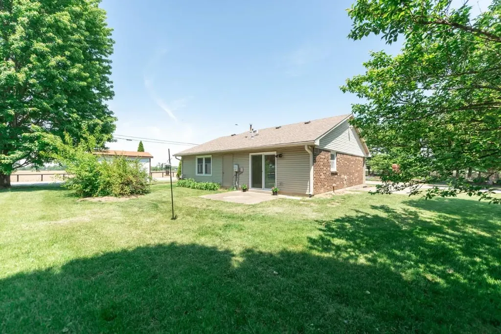 100 Chestnut Lane Versailles KY 40383