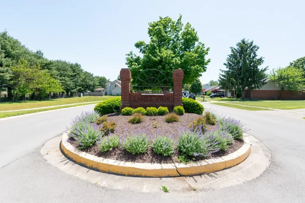 100 Chestnut Lane Versailles KY 40383