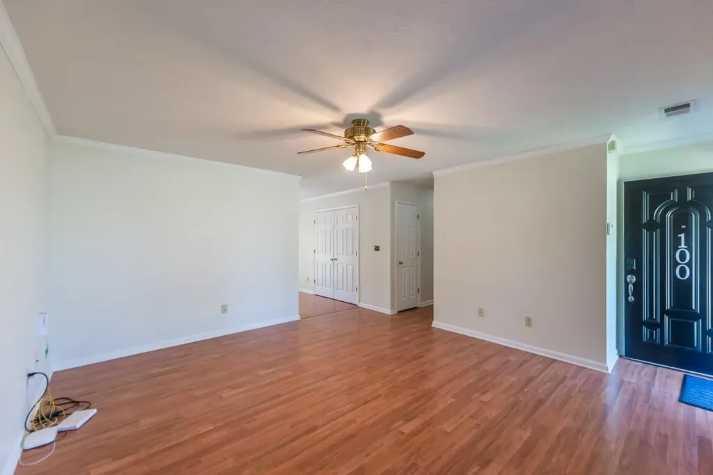 100 Chestnut Lane Versailles KY 40383
