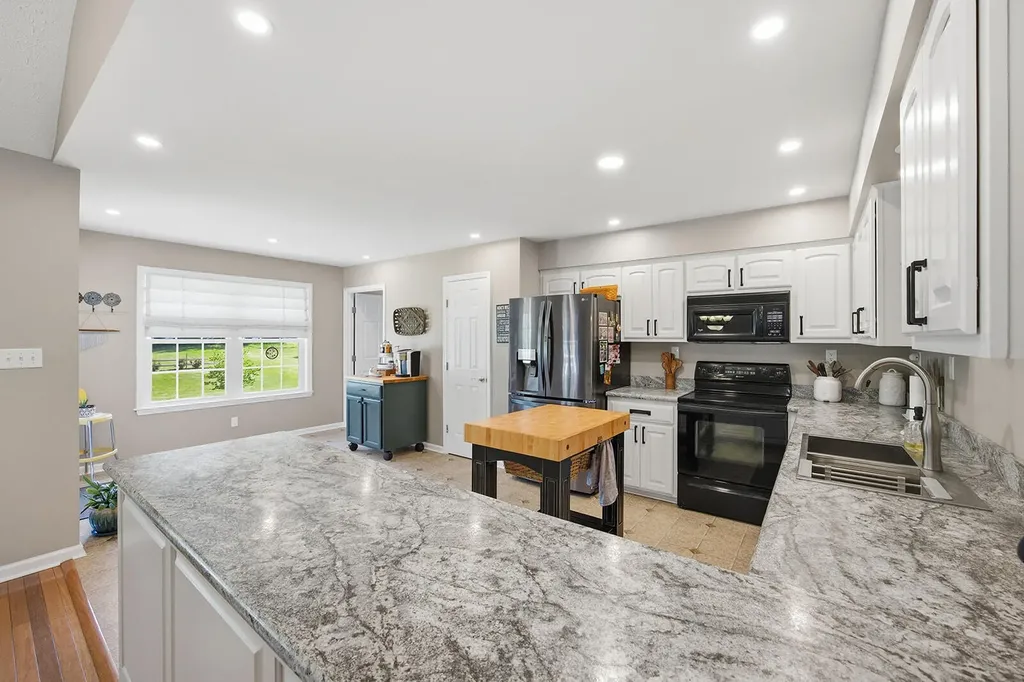 126 Dory Drive Salvisa KY 40372