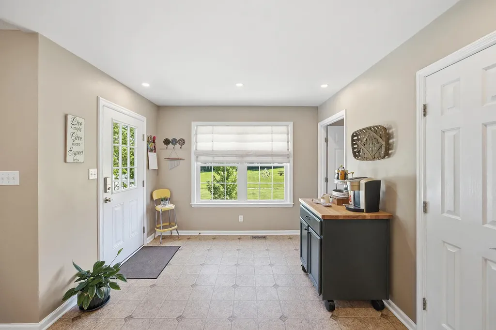 126 Dory Drive Salvisa KY 40372