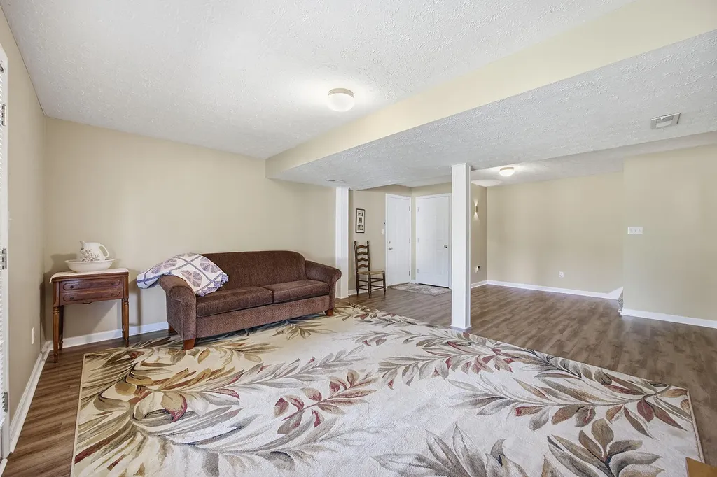 126 Dory Drive Salvisa KY 40372