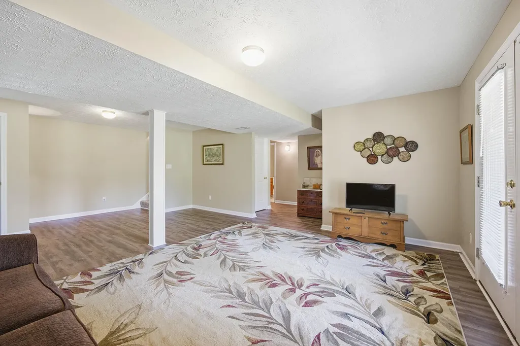 126 Dory Drive Salvisa KY 40372