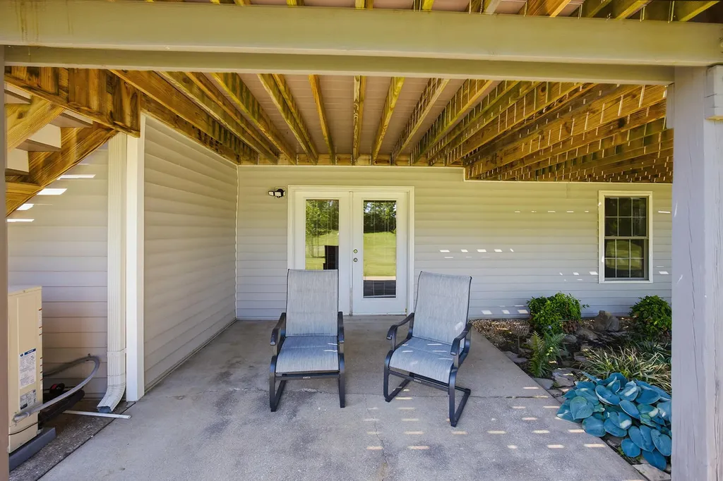 126 Dory Drive Salvisa KY 40372