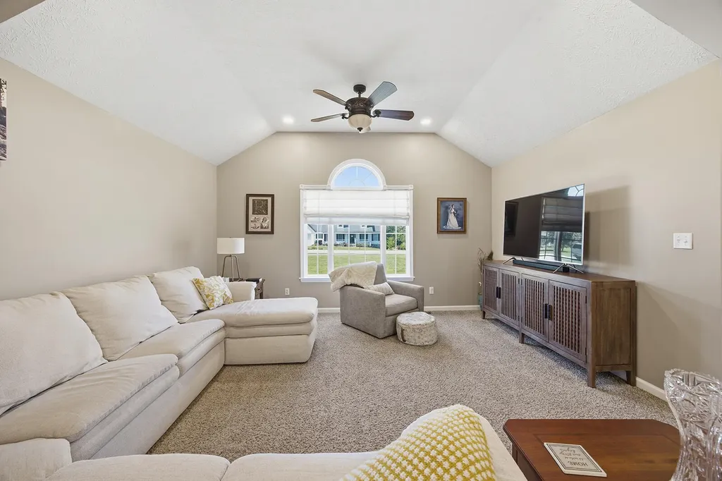 126 Dory Drive Salvisa KY 40372