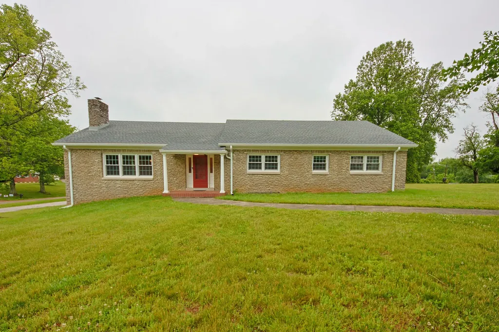 16 Manor Drive Winchester KY 40391