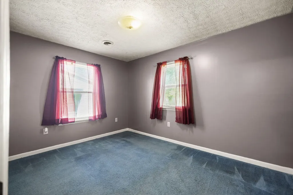 912 Walton Street Morehead KY 40351