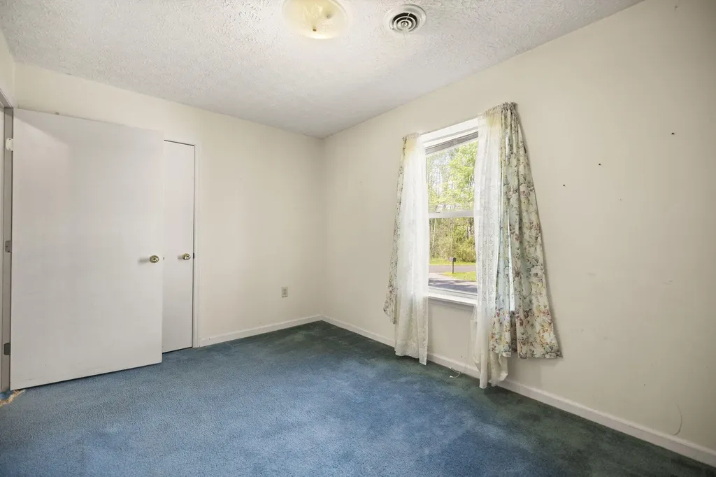 912 Walton Street Morehead KY 40351