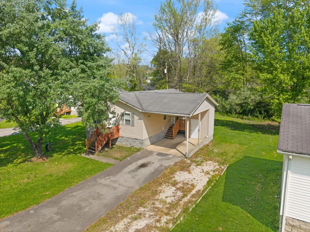 912 Walton Street Morehead KY 40351