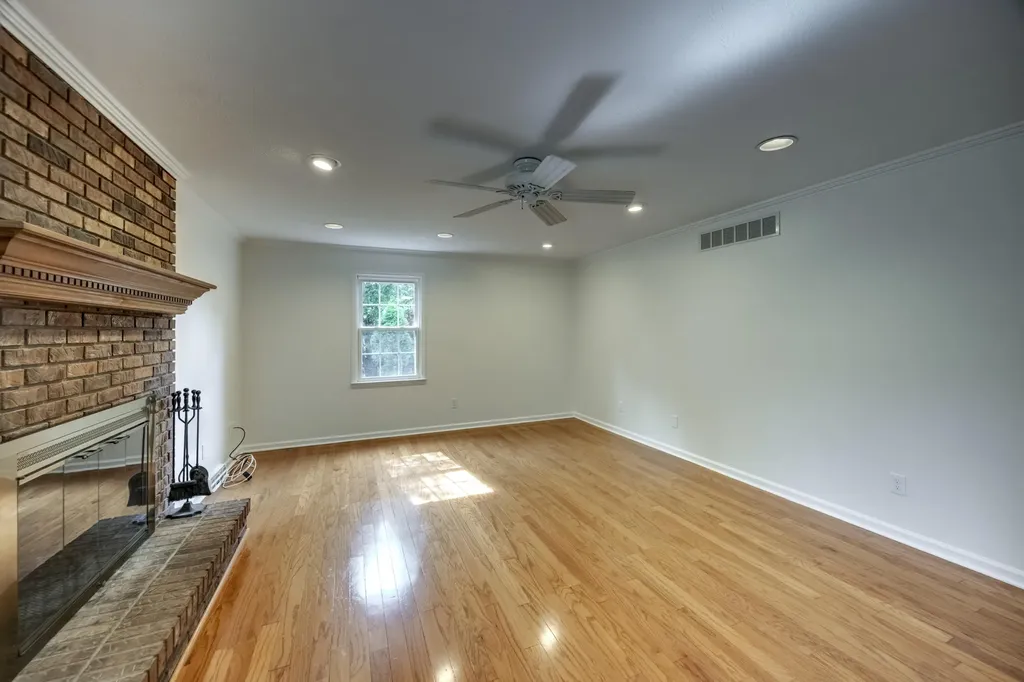 1394 Lannock Drive Danville KY 40422
