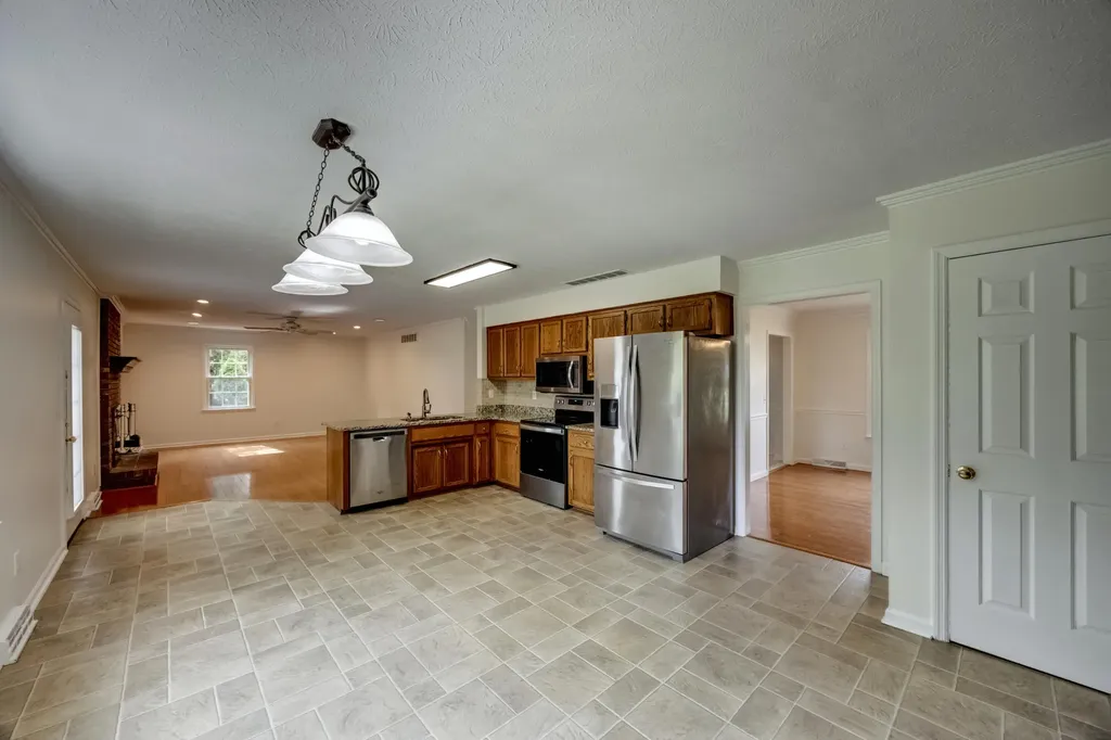 1394 Lannock Drive Danville KY 40422