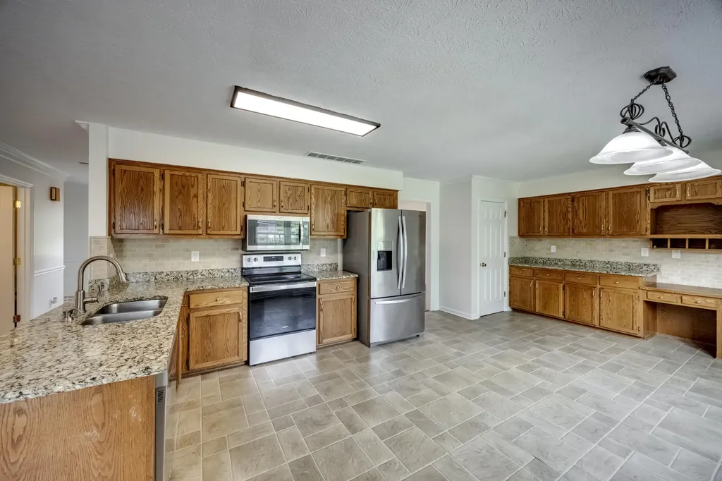 1394 Lannock Drive Danville KY 40422