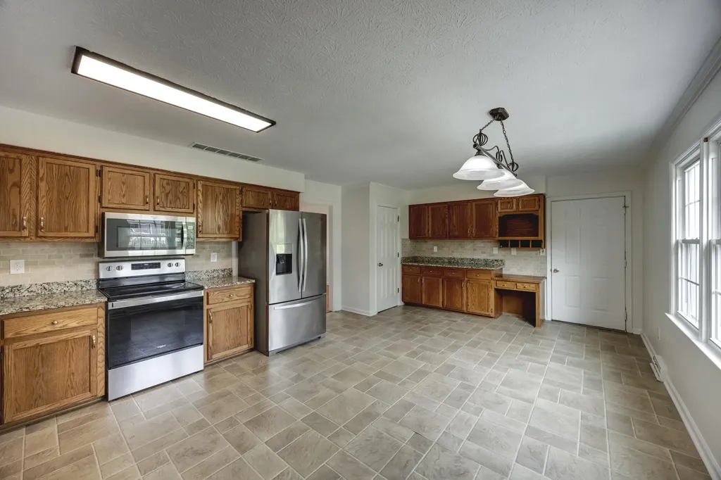 1394 Lannock Drive Danville KY 40422