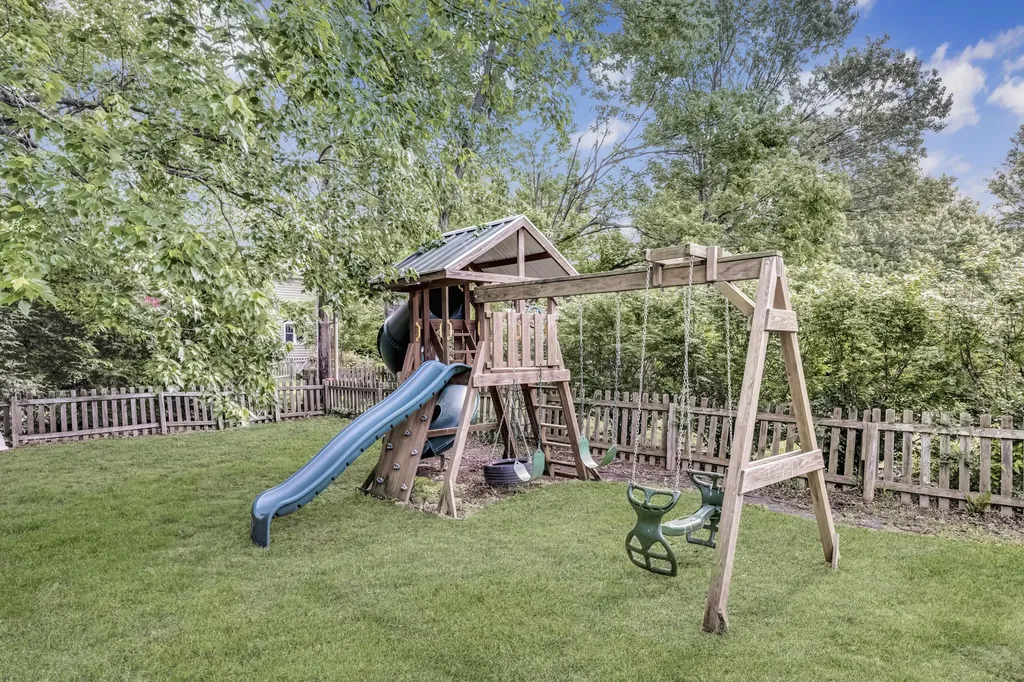 1394 Lannock Drive Danville KY 40422