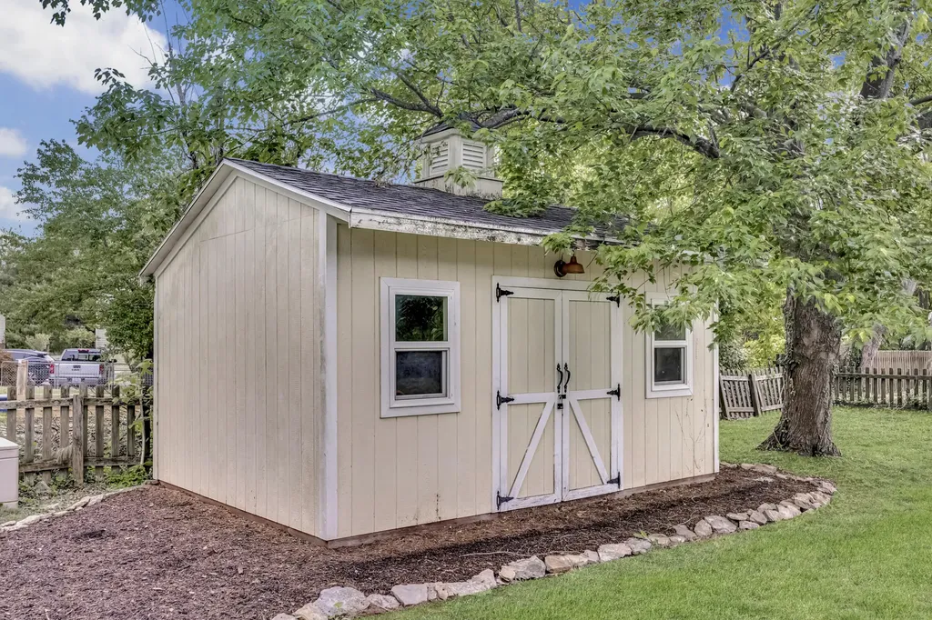 1394 Lannock Drive Danville KY 40422