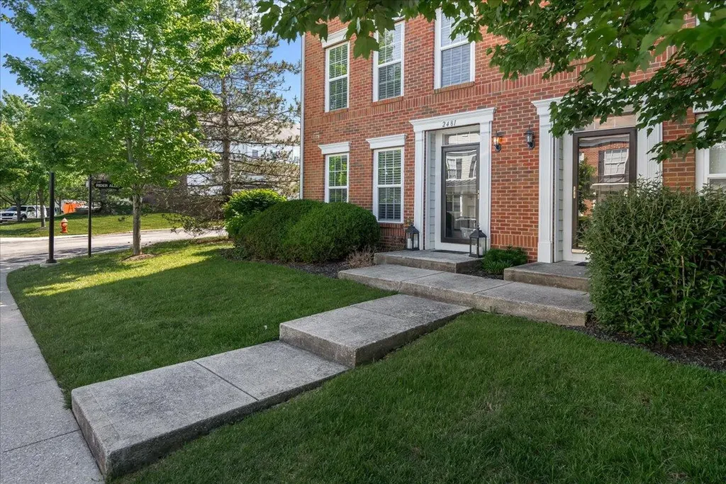 2481 Aristocracy Circle Lexington KY 40509